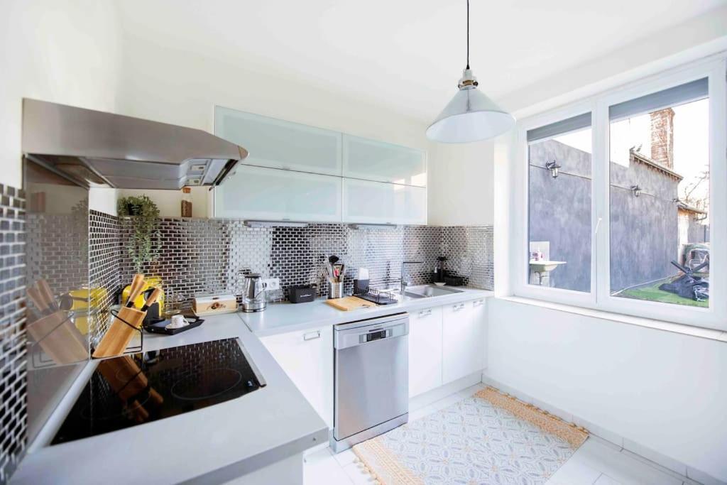 Jolie Maison Sur Orleans, Parking & Climatisation المظهر الخارجي الصورة