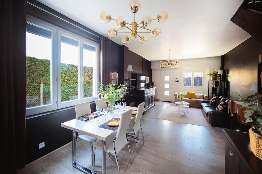 Jolie Maison Sur Orleans, Parking & Climatisation المظهر الخارجي الصورة